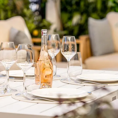 Magnifique A 50 Metres De La Croisette * Канны