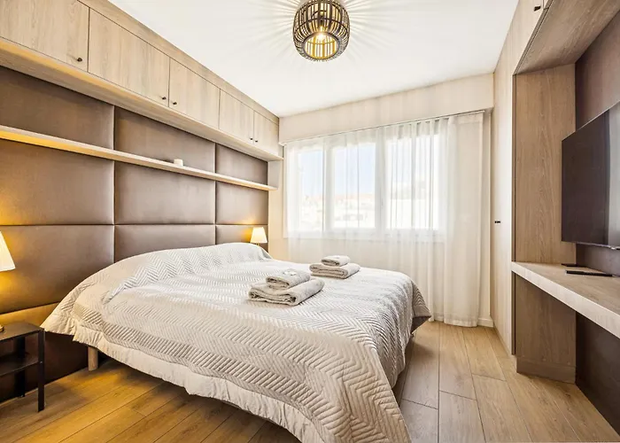 Апартаменты Magnifique A 50 Metres De La Croisette Канны